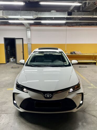 авто с последующим выкупом фит: Toyota Corolla: 2019 г., 1.8 л, Вариатор, Гибрид, Седан