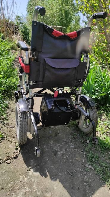 Инвалидные коляски: Электронная коляска в отличном состоянииРеальному покупателю уступлю!