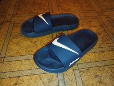 розовые кроссовки: Эркектердин сандалийи, 38.5, Nike, Колдонулган, түсү - Көк, Өзү алып кетүү