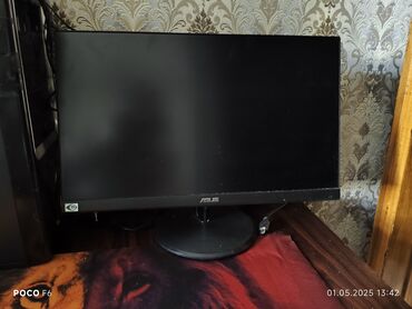 Masaüstü kompüterlər və iş stansiyaları: Gpu: GTX750 Ti Cpu: i5 3470 3.20 Sdd: 256gb Hdd:500gb Ram: 8gb