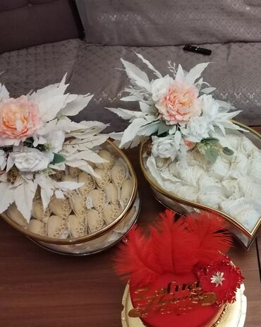 Dekorlar və bəzəklər: Kirayə xonçalar verilir.Nişanhə şirniyatlarıkonfetləri sifariş — 2