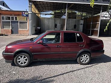 Продажа авто: Volkswagen Vento: 1992 г., 1.8 л, Механика, Бензин, Седан — 4