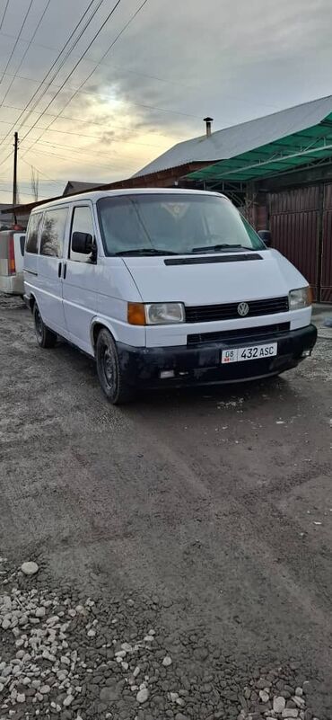 Volkswagen: Volkswagen Transporter: 1995 г., 2.4 л, Механика, Дизель, Минивэн