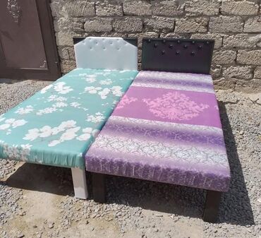 Çarpayılar: Təzə çarpayılar. 1 nəfərlik çarpayılar 60manat. 2 nəfərlik taxt — 12