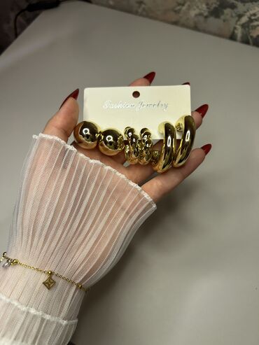 Bijuteriya dəstləri: Her biri endirimde — 3