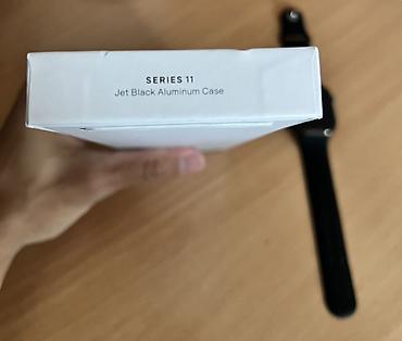 эпел воч: Apple Watch Series 11 сенсорным экраном и силиконовым ремешком — 2