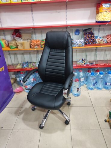 manikur kreslo: Кресло для стрижки