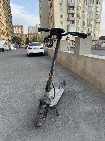 Elektrikli samokatlar: İşlənmiş Elektrik samokat 10", > 1000 Vt, 36 - 45 km/s, Pulsuz çatdırılma