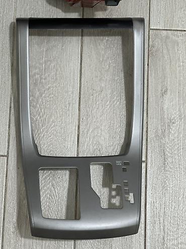 a4 b7: Сenter console Toyota 2010 г., Б/у, Оригинал, Япония — 1