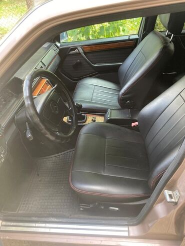 Mercedes-Benz: Mercedes-Benz 220: 1993 г., 2.2 л, Механика, Бензин, Седан — 3