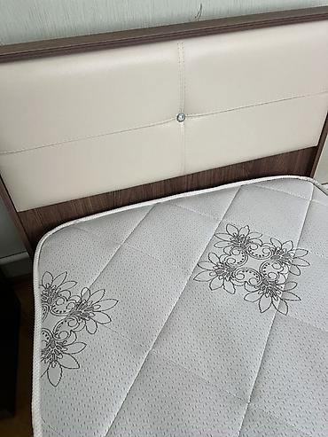 Ev və bağ: Tək nəfərlik matraslı çarpayı +Tumba Çox az istifadə olunub,yeni — 2