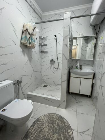 сдаю квартиру в районе кызыл аскер: 2 комнаты, 78 м², Элитка, 4 этаж, Евроремонт