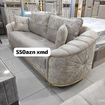sederek is: Məhsul: Yumşaq oturacaqlı 3 nəfərlik divan - Rəng: Açıq bej/bozumtul — 1