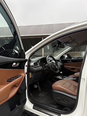 Kia: Kia Sorento: 2019 г., 2 л, Дизель — 11