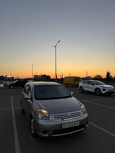 такта раум: Toyota Raum: 2003 г., 1.5 л, Автомат, Бензин, Минивэн — 2