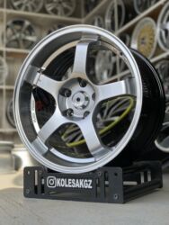 диски на тайоту ист: Куйма Дисктер R 17 Advan Racing, Комплект, тешиктери - 5, Жаңы