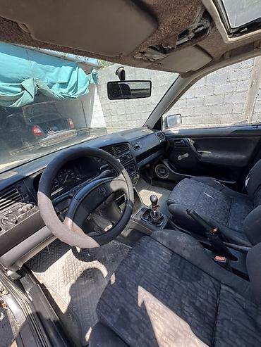 g comp: Volkswagen Golf: 1994 г., 1.6 л, Механика, Бензин, Хэтчбэк — 7