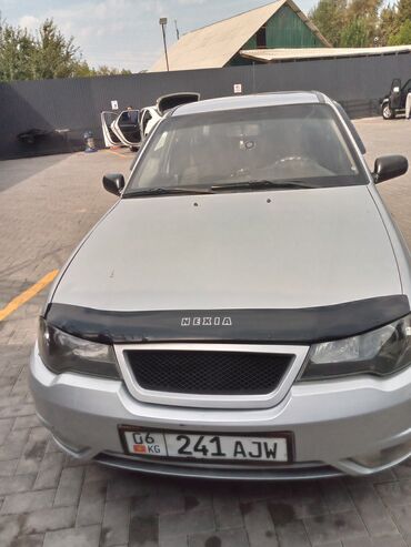 нехия 1: Daewoo Nexia: 2010 г., 1.5 л, Механика, Бензин, Седан