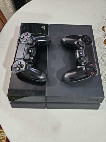 sony xperia z5 dual e6683 graphite black: PlayStation PS4 +2 Djosik + dual charger stand + 4 oyun.Tam işlək