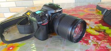 Fotokameralar: Nikon 7200 əla vəzyətdədir təcili satılır hec bir prablemi yoxdur