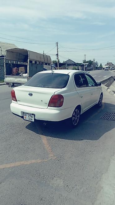 carina e: Toyota Echo: 2001 г., 1.5 л, Автомат, Бензин, Седан — 5
