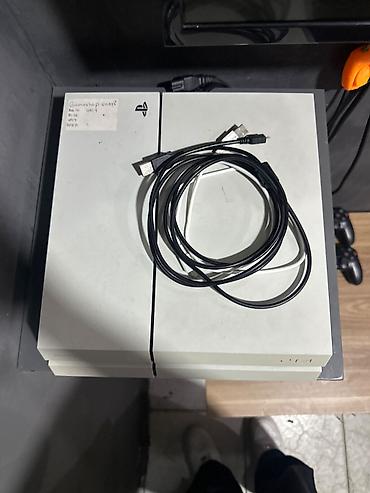 bar vitrini: Ps3 320gb 35 oyun 109 ekran Lg tv 4 ədəd pult iki ədəd pult üçün usb — 8