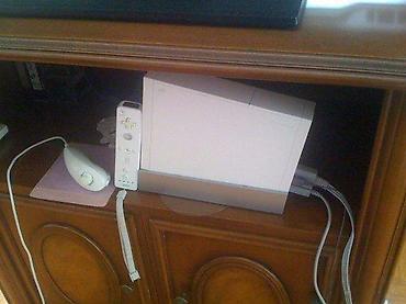 Nintendo Wii: 🎮 Nintendo Wii konzola – komplet + 64GB + 50 igara Prodajem Nintendo — 3