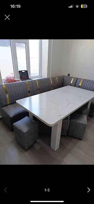 silver kitchen: Кухонный уголок с обеденным столом и пуфами Комплектация: - Угловой — 2