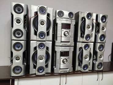 Динамики и колонки: Продаю недорого верхний SONY мощный 5 канальный музыкальный центр есть
