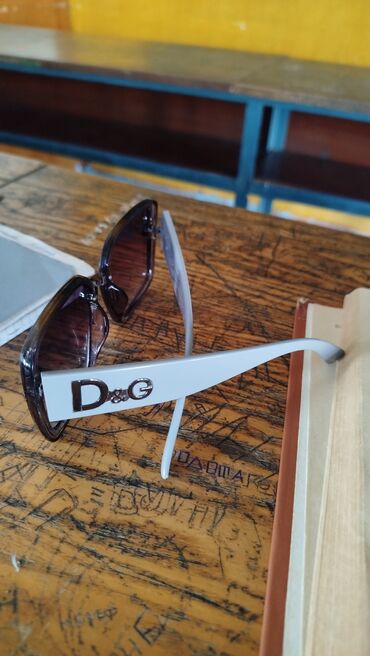 три д очки: Dolce Gabano очки 🤩🤩🤩
хорошего качества 
модные