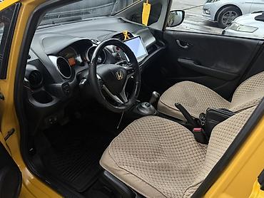 magi: Honda Jazz: 2009 г., 1.3 л, Автомат, Бензин, Хэтчбэк — 2
