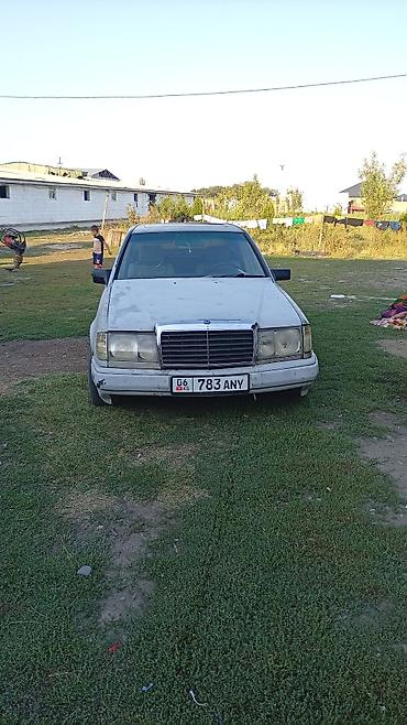 jak авто: Mercedes-Benz W124: 1986 г., Седан — 1