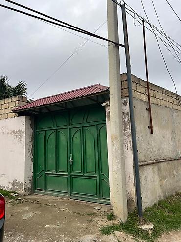 kosk satisi: Satış üçün həyət evi. Şəkillərdən göründüyü kimi ev hasarlanmış həyətə — 1