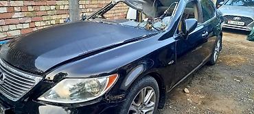 245 50 18: Lexus LS (серия XF40), чёрный седан бизнес‑класса, продаётся как донор — 2