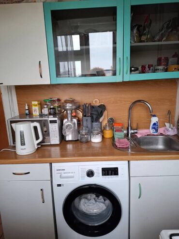 Köhnə tikili: 📍 Ünvan: İzmir prospekti 43 🏢 Köhne tikili bina (Xuruşovka — 19