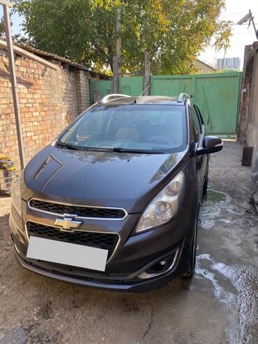 машина мало литровка на рассрочку: Chevrolet Spark: 2014 г., 1 л, Автомат, Бензин