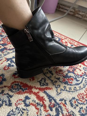 foot patch: Туфли бархатные 100 сом Сапоги деми сезон 200 сом Обувь стиранная — 2