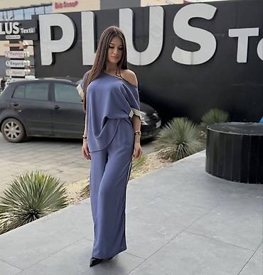 Kompleti: Ženski komplet – bluza i pantalone širokog kroja - Dizajn: ležeran i — 1