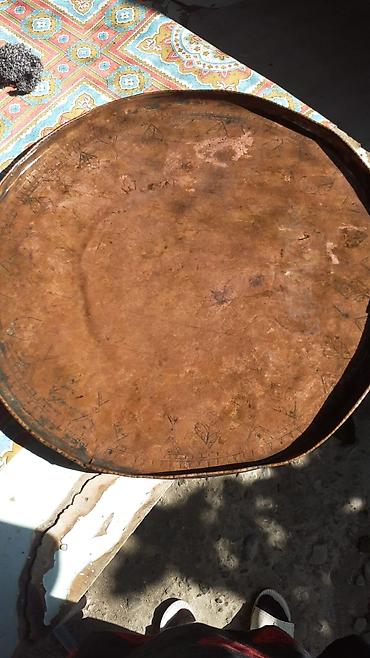 Mətbəx aksesuarları: Məhsul: Mis sini (böyük ölçülü, əl işləri naxışlı) 15ci əsrə aid təmiz — 2