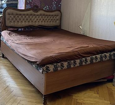 Taxta karkaslı iki nəfərlik çarpayı - Material: ağac karkas
