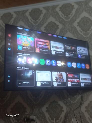 05 samsung: Samsung UE55AU7100UXCE – 55" (140 sm) 4K UHD Smart TV - Ekran: 55" — 3