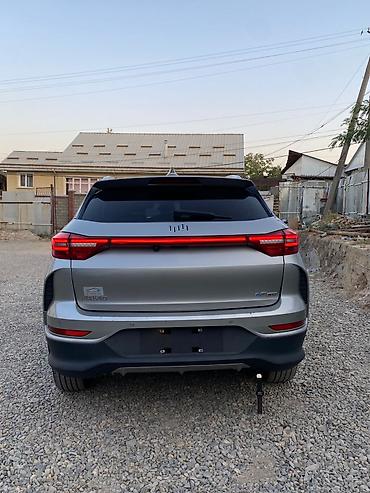 Другие автомобили: Электромобиль (седан) с современным интерьером и панорамной крышей — 13