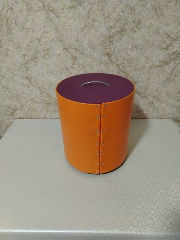 Yuvalar: Yuvarlaq dizaynlı, üzərində dəstəyi olan portativ pişik/kiçik heyvan — 18