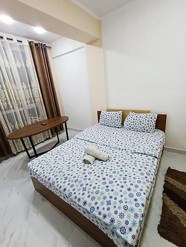 Посуточная аренда квартир: 1 комната, Душевая кабина, Постельное белье, Кондиционер — 3