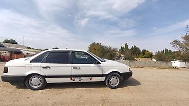 Volkswagen: Volkswagen Passat: 1989 г., 1.8 л, Механика, Бензин, Седан — 3
