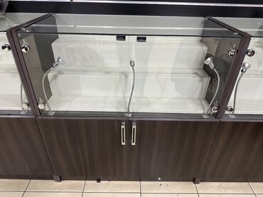 Dolab vitrinləri: Şüşəli dolab vitrini -da lalafo.az — 1 Dolab vitrinləri: Şüşəli dolab vitrini — 1