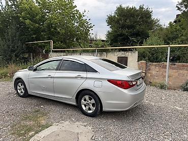Продажа авто: Hyundai Sonata: 2014 г., 2 л, Автомат, Газ, Седан — 4