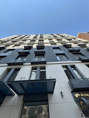 продаю элитку: 2 бөлмө, 42 кв. м, Элитка, 6 кабат, Дизайнердик ремонт