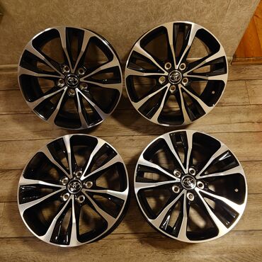 Диски: Диски R 17 Toyota, Комплект, отверстий - 5, Новый — 1