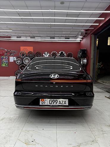 kia sonet: Hyundai Grandeur: 2023 г., 1.6 л, Автомат, Бензин, Седан — 5